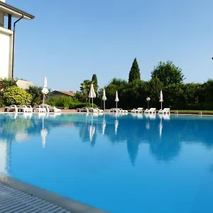 https://happy-lake.it-lombardy.com