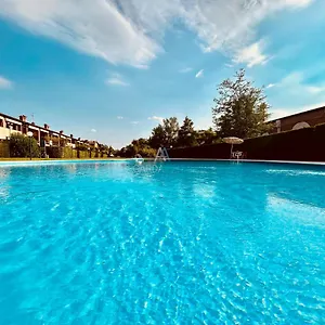https://artemide-apartment-a-soli-150m-dal-lago-di-garda.it-lombardy.com